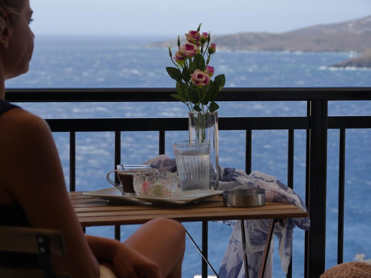 Sea Breeze-vaporia-syros Apartment