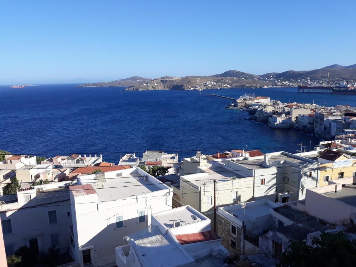 Sea Breeze-vaporia-syros Apartment *